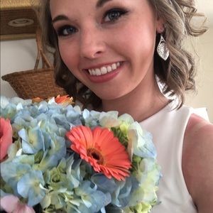 Meet your Posher, Alicia